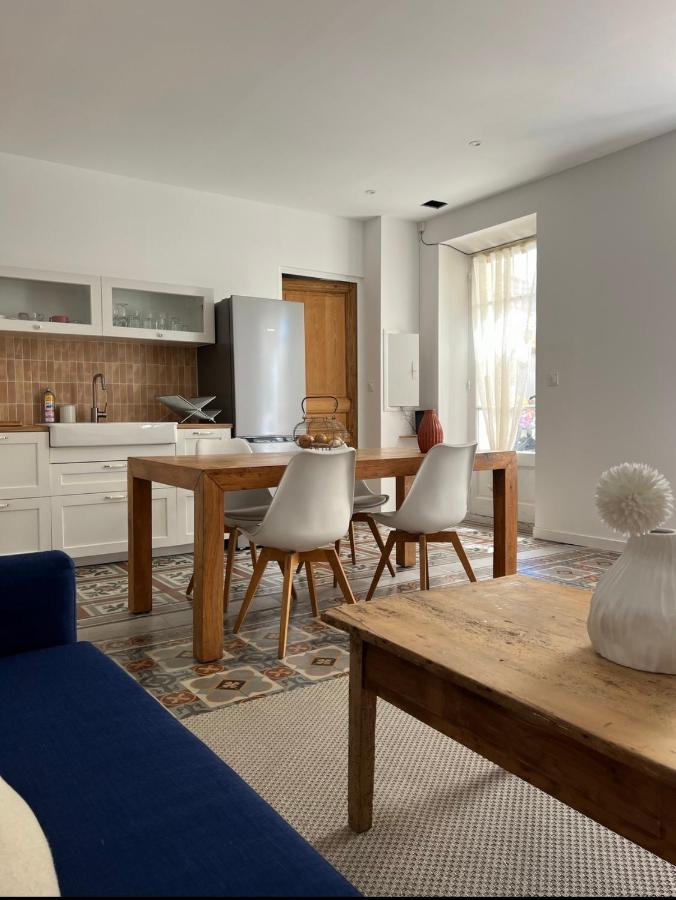 Casa Andrea Appartement Tout A Pied Avec Grand Jardin Санари-сюр-Мер Экстерьер фото
