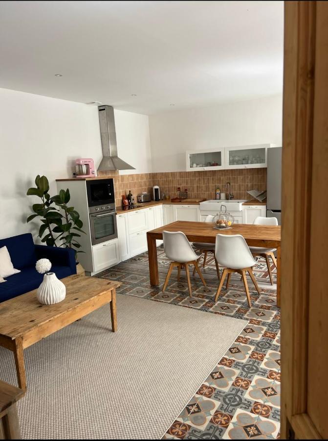 Casa Andrea Appartement Tout A Pied Avec Grand Jardin Санари-сюр-Мер Экстерьер фото