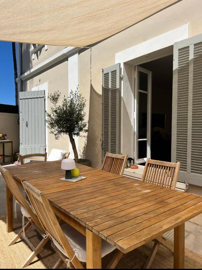 Casa Andrea Appartement Tout A Pied Avec Grand Jardin Санари-сюр-Мер Экстерьер фото