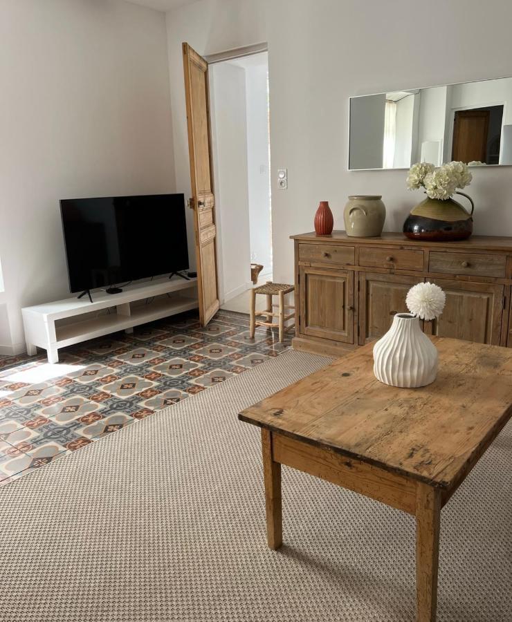 Casa Andrea Appartement Tout A Pied Avec Grand Jardin Санари-сюр-Мер Экстерьер фото