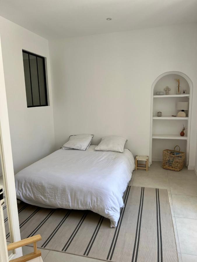 Casa Andrea Appartement Tout A Pied Avec Grand Jardin Санари-сюр-Мер Экстерьер фото