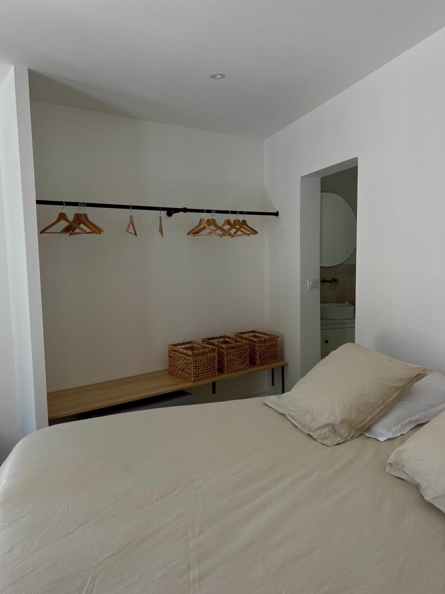 Casa Andrea Appartement Tout A Pied Avec Grand Jardin Санари-сюр-Мер Экстерьер фото