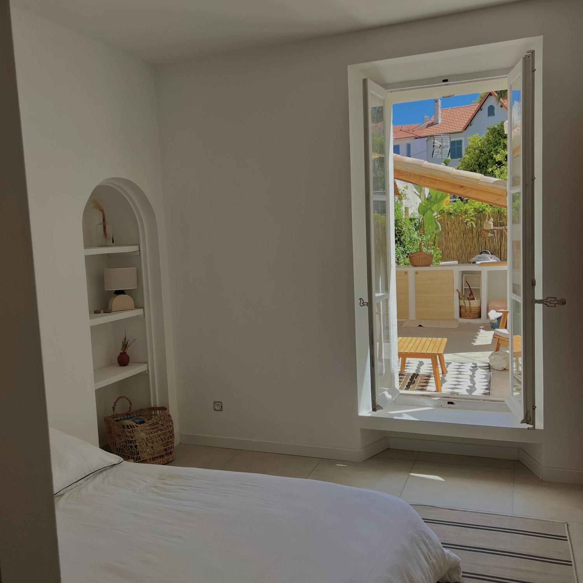 Casa Andrea Appartement Tout A Pied Avec Grand Jardin Санари-сюр-Мер Экстерьер фото